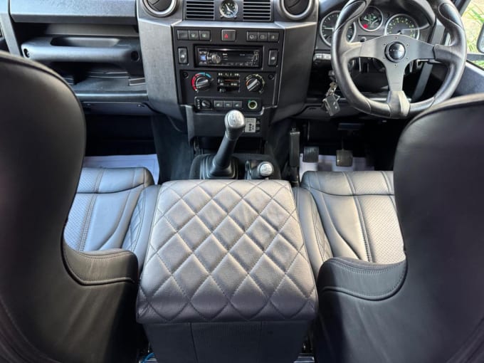 2014 Land Rover Defender 90