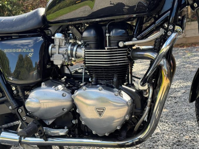 2011 Triumph Bonneville 865