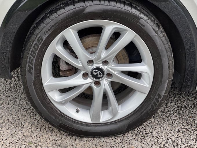 2017 Infiniti Q30