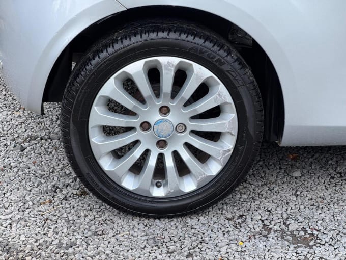 2010 Ford Ka