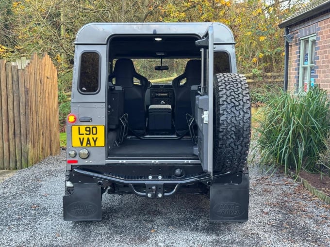 2014 Land Rover Defender 90