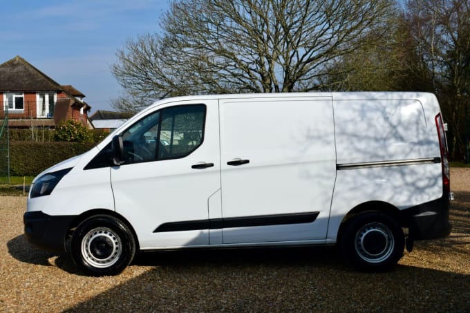 2025 Ford Transit Custom