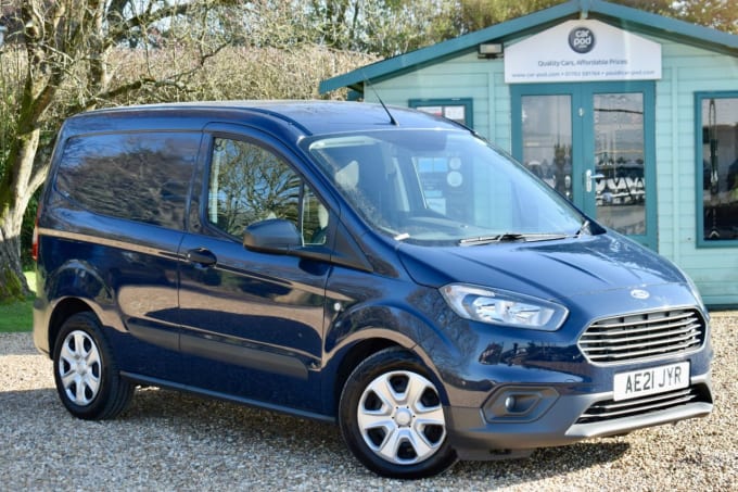 2025 Ford Transit Courier