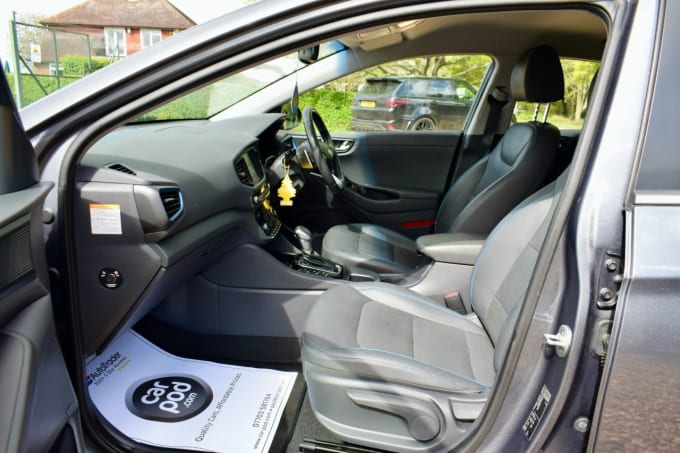2025 Hyundai Ioniq