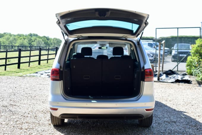 2025 Volkswagen Sharan