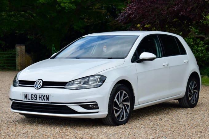 2025 Volkswagen Golf