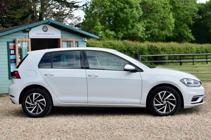 2025 Volkswagen Golf