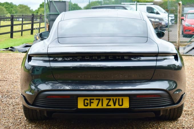 2025 Porsche Taycan