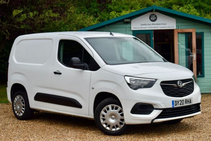 2025 Vauxhall Combo