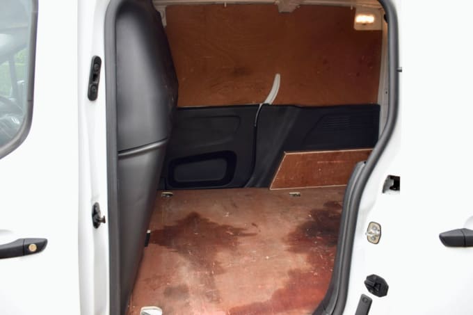2025 Vauxhall Combo