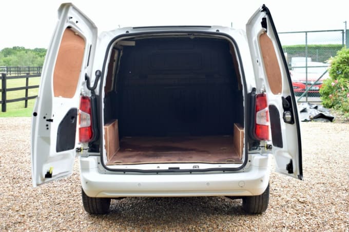 2025 Vauxhall Combo