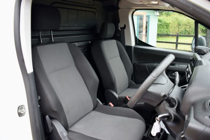 2025 Vauxhall Combo