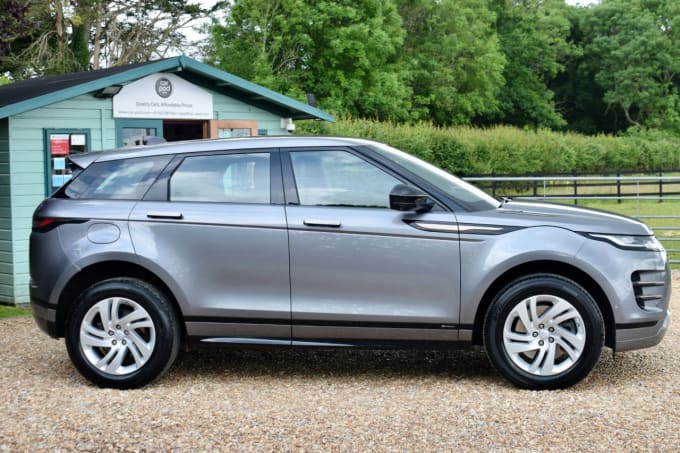 2025 Land Rover Range Rover Evoque