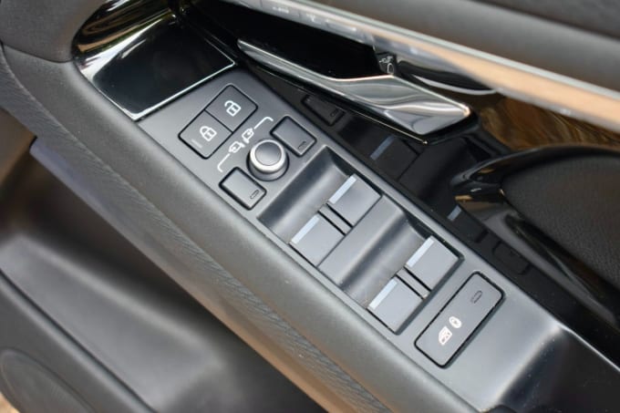 2025 Land Rover Range Rover Evoque