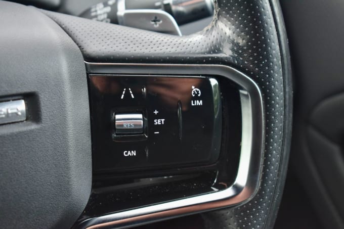 2025 Land Rover Range Rover Evoque