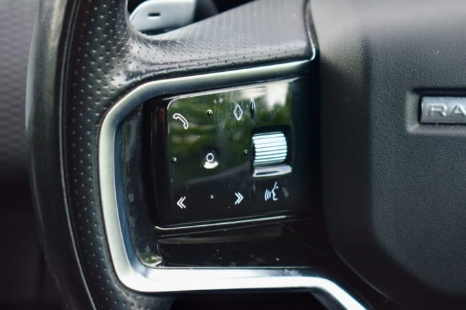 2025 Land Rover Range Rover Evoque