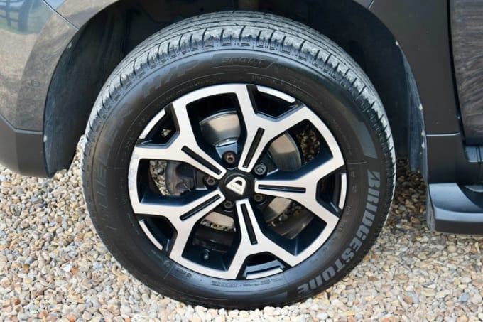 2025 Dacia Duster
