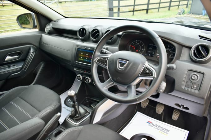 2025 Dacia Duster