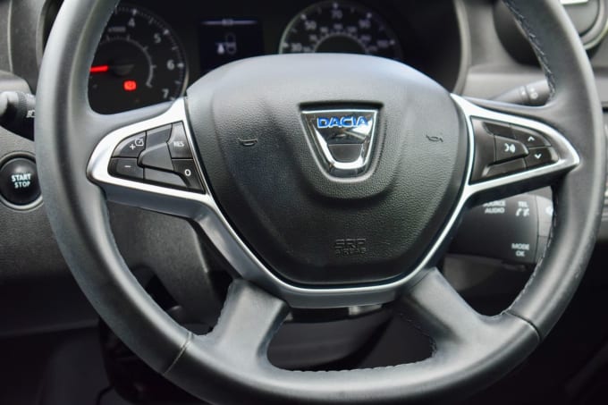2025 Dacia Duster