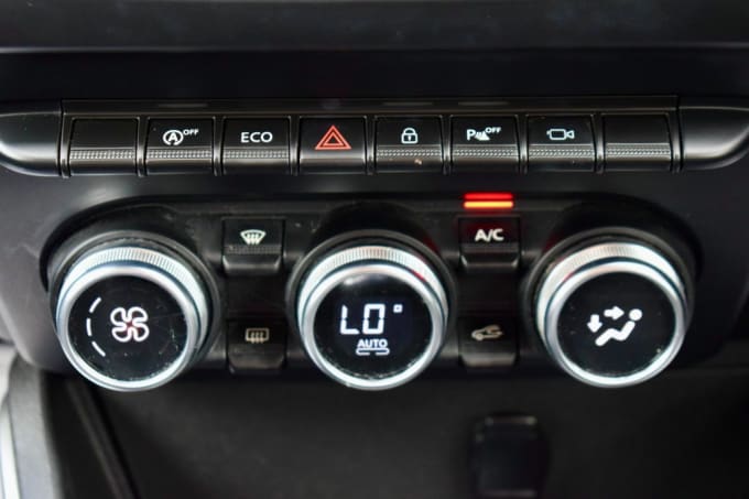 2025 Dacia Duster