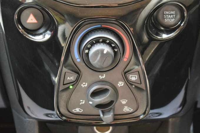 2025 Peugeot 108