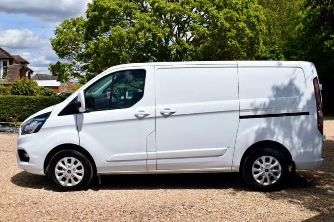 2025 Ford Transit Custom