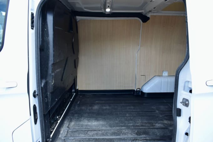 2025 Ford Transit Custom