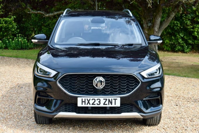 2025 Mg Mg Zs