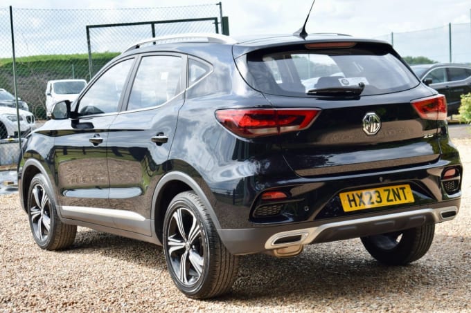 2025 Mg Mg Zs