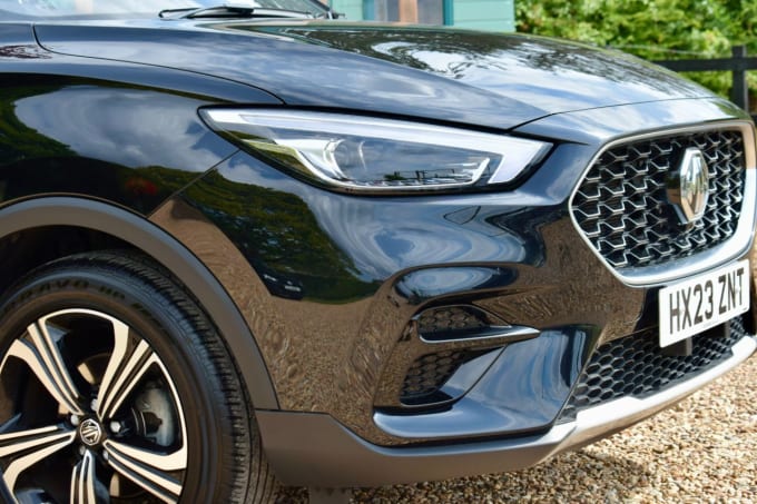 2025 Mg Mg Zs