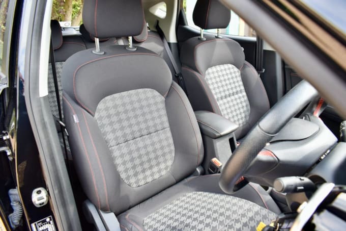 2025 Mg Mg Zs