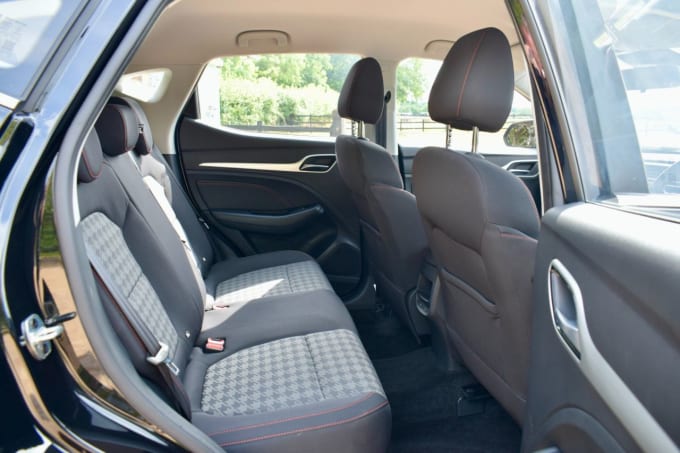 2025 Mg Mg Zs