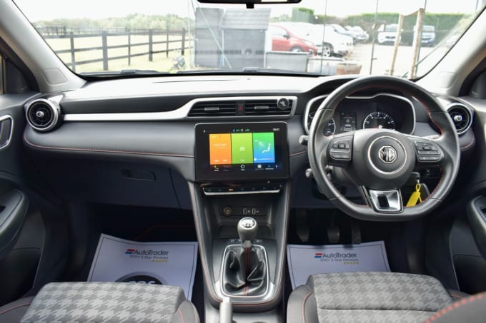 2025 Mg Mg Zs