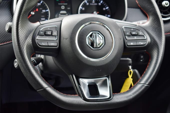 2025 Mg Mg Zs