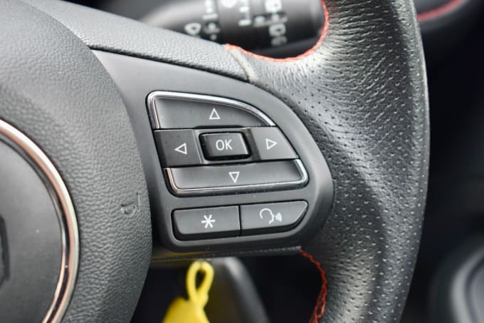 2025 Mg Mg Zs