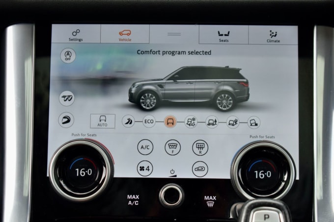 2025 Land Rover Range Rover Sport