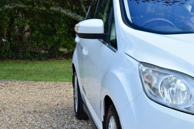 2025 Ford C-max