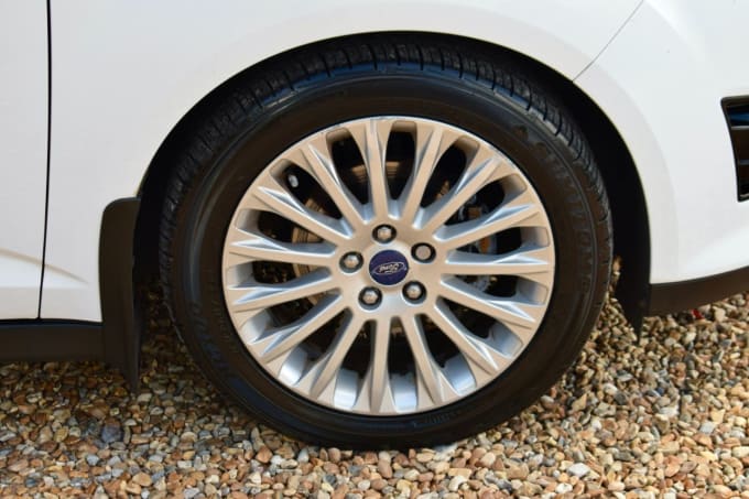 2025 Ford C-max