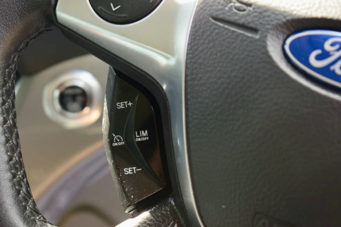 2025 Ford C-max