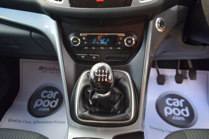 2025 Ford C-max