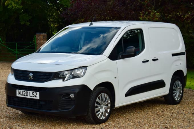 2025 Peugeot Partner