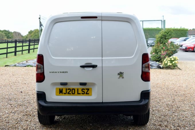 2025 Peugeot Partner