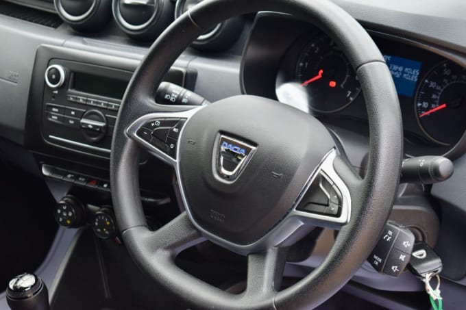 2025 Dacia Duster
