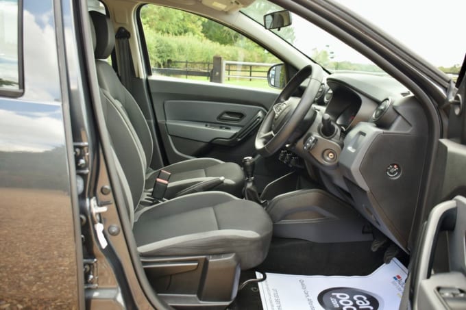 2025 Dacia Duster