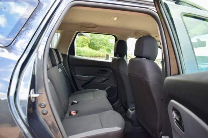 2025 Dacia Duster