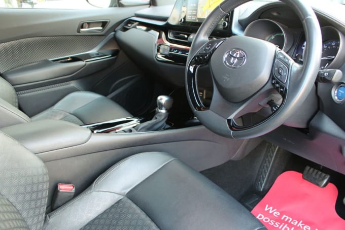 2025 Toyota Chr