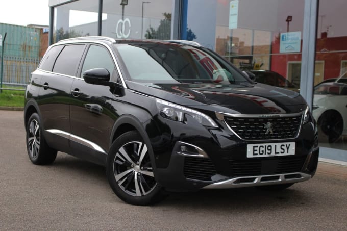 2025 Peugeot 5008