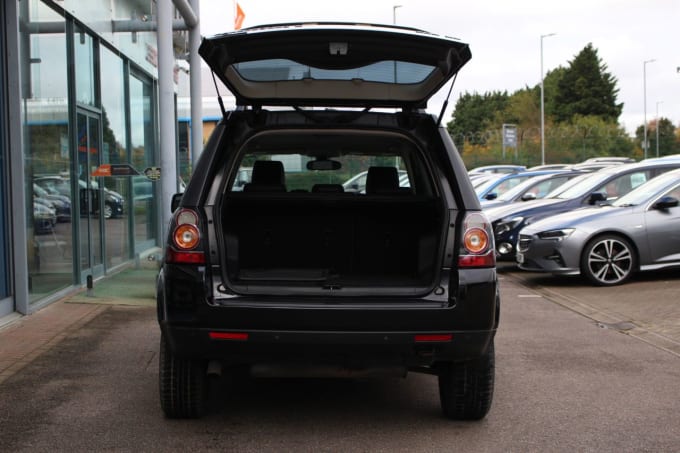 2025 Land Rover Freelander 2