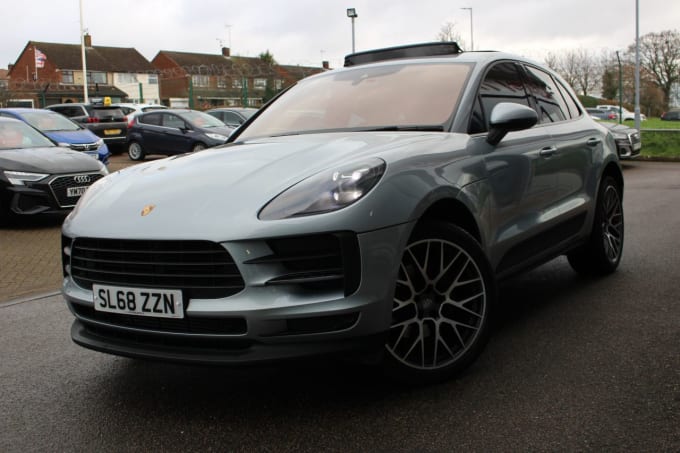 2025 Porsche Macan