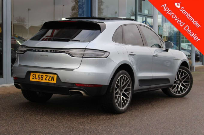 2025 Porsche Macan